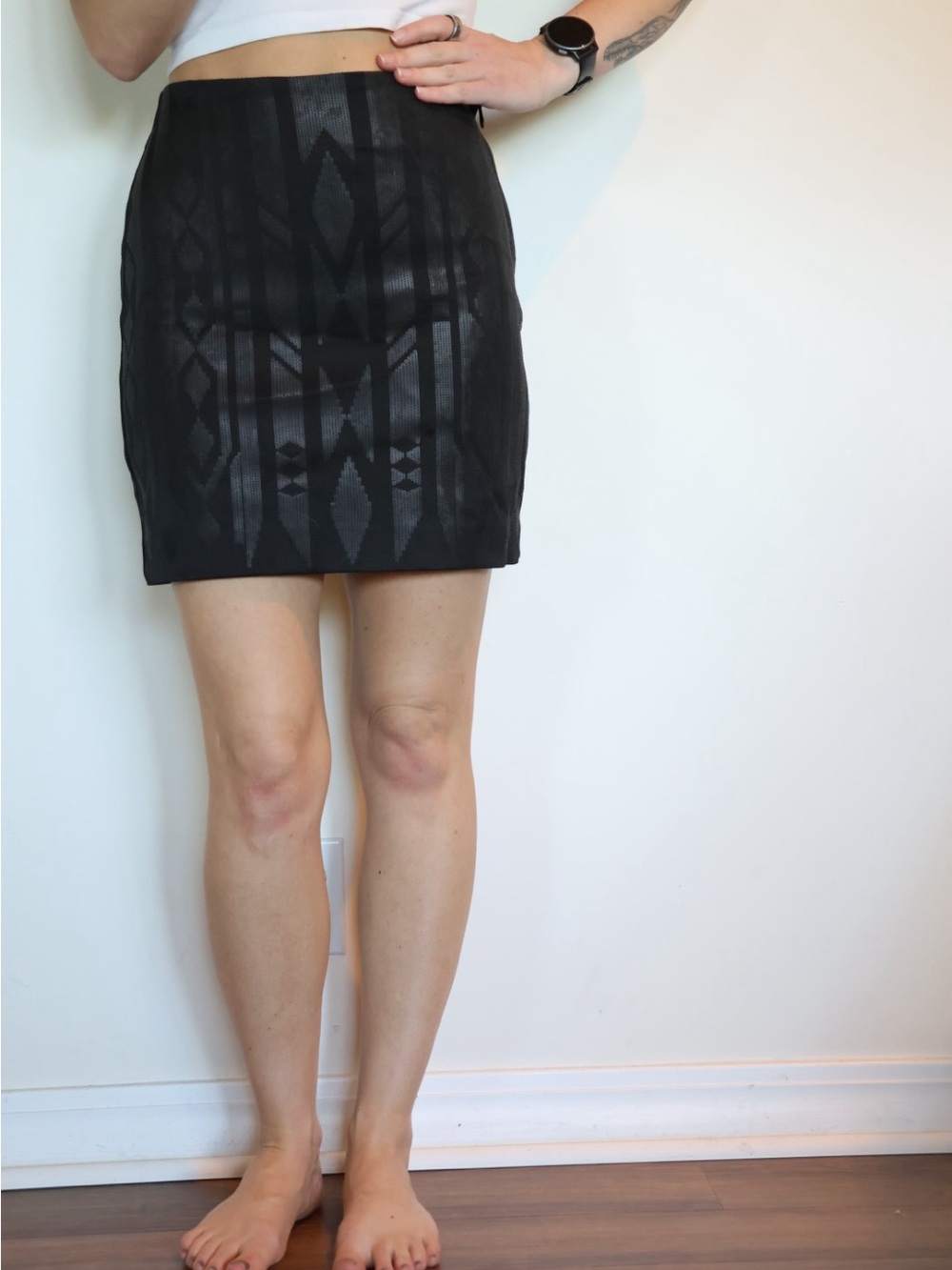 H&M Black Patterned Sequin Pencil Mini Skirt